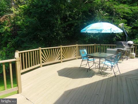 1775 England Dr, Hampstead, MD 21074 photo 7