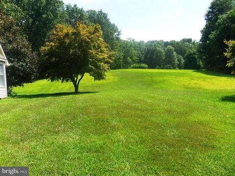 1775 England Dr, Hampstead, MD 21074 photo 6