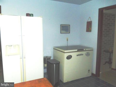 1775 England Dr, Hampstead, MD 21074 photo 23