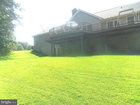 1775 England Dr, Hampstead, MD 21074 photo 8