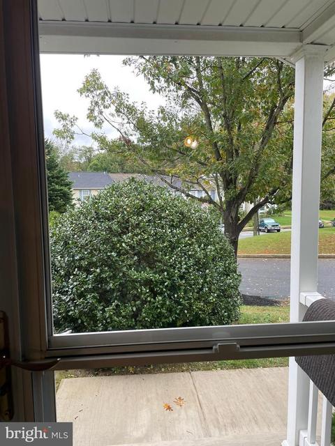 4706 Barbed Ct, Hampstead, MD 21074 photo 6