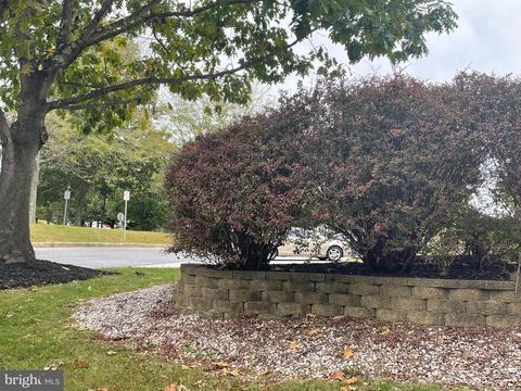 4706 Barbed Ct, Hampstead, MD 21074 photo 2