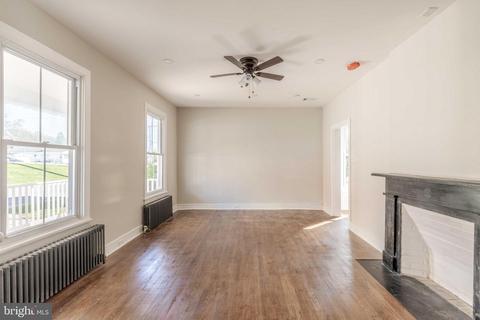 190 E Green St, Westminster, MD 21157 photo 8