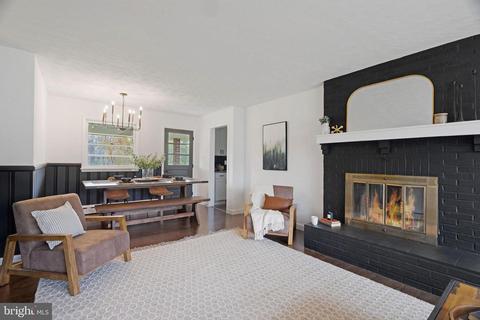 307 Lambert Ave, New Windsor, MD 21776 photo 4