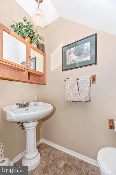 40 Hillside Ct, Westminster, MD 21157 photo 12