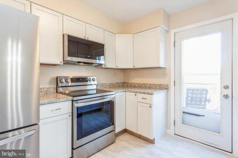 1207 Allview Dr, Hampstead, MD 21074 photo 8