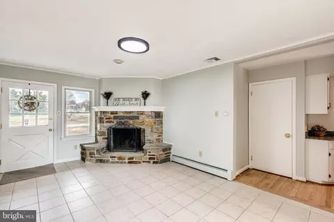 3411 Schaefer Dr, Hampstead, MD 21074 photo 11