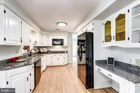 3411 Schaefer Dr, Hampstead, MD 21074 photo 6