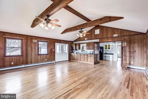 3411 Schaefer Dr, Hampstead, MD 21074 photo 8