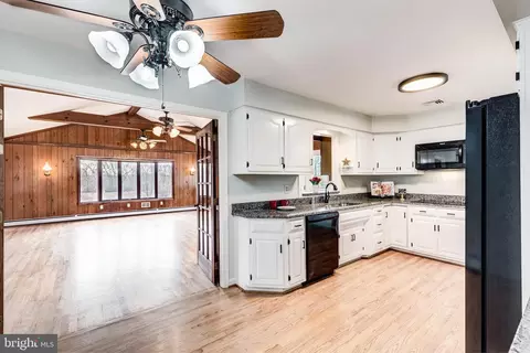 3411 Schaefer Dr, Hampstead, MD 21074 photo 7