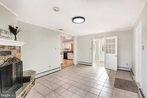 3411 Schaefer Dr, Hampstead, MD 21074 photo 13