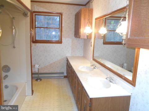 2201 Old Washington Rd, Westminster, MD 21157 photo 17