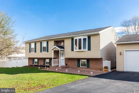 237 Roth Ave, Taneytown, MD 21787 photo 2