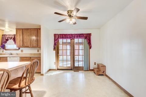 237 Roth Ave, Taneytown, MD 21787 photo 14