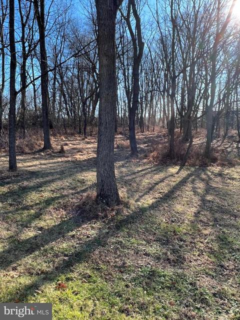 2463 Fairmount Rd, Hampstead, MD 21074