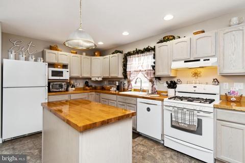401 Leppo Rd, Westminster, MD 21158 photo 5