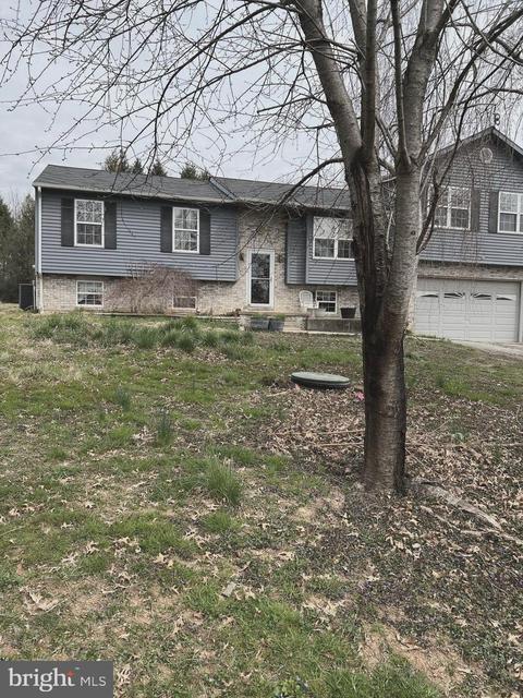 4308 Wolf Hill Dr, Hampstead, MD 21074