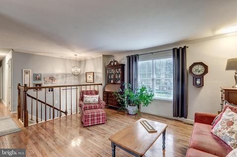 4298 Wolf Hill Dr, Hampstead, MD 21074 photo 8