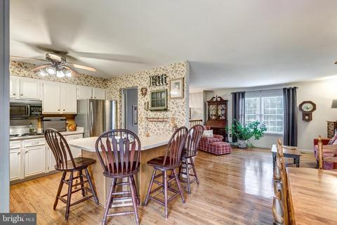 4298 Wolf Hill Dr, Hampstead, MD 21074 photo 13