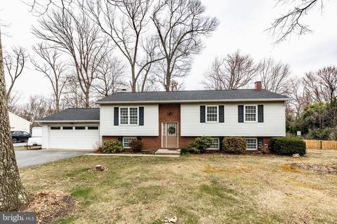 4298 Wolf Hill Dr, Hampstead, MD 21074 photo 1
