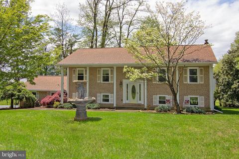 700 Lucabaugh Mill Rd, Westminster, MD 21157