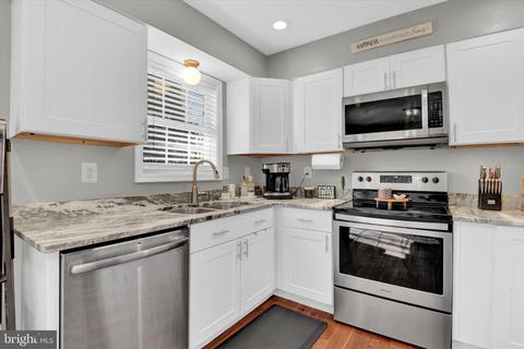 698 Windsor Dr, Westminster, MD 21158 photo 7