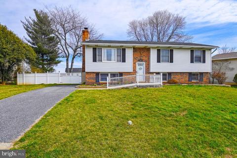 881 Snowfall Way, Westminster, MD 21157