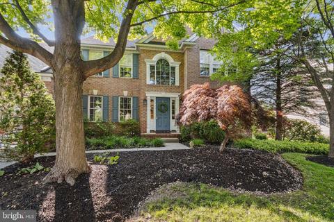 841 Caren Dr, Sykesville, MD 21784