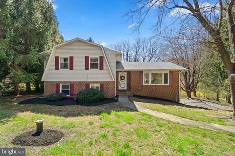 4424 Klee Ct, Sykesville, MD 21784