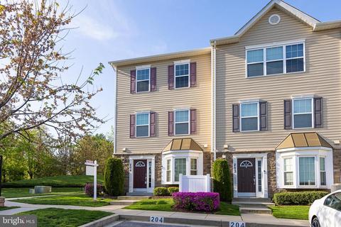 1917 Lennox Dr #204, Sykesville, MD 21784