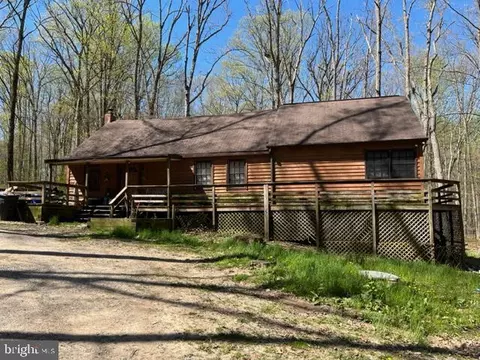 471 Buckhorn Rd, Sykesville, MD 21784