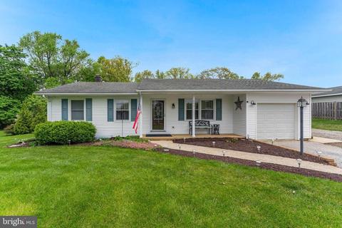 606 Hook Rd, Westminster, MD 21157