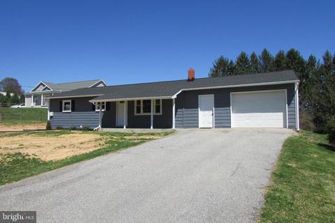 832 Regent St, Westminster, MD 21157
