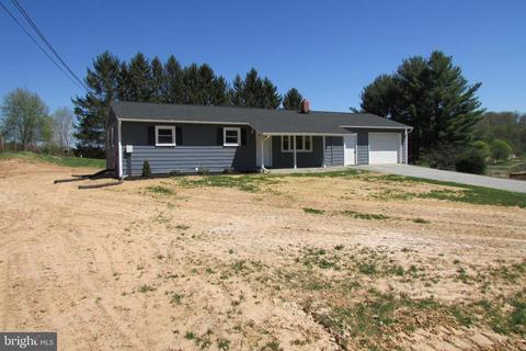 832 Regent St, Westminster, MD 21157 photo 2