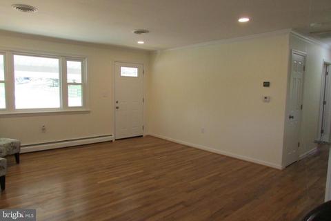 832 Regent St, Westminster, MD 21157 photo 9