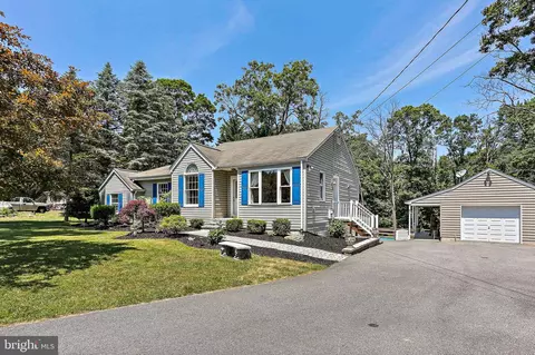 5308 Hoffmanville Rd, Manchester, MD 21102