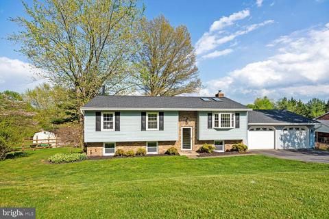 201 Opal Ave, Westminster, MD 21157