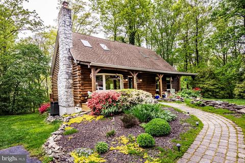 7055 John Pickett Rd, Woodbine, MD 21797