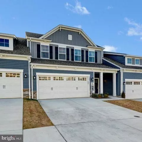 2871 Town View Cir, New Windsor, MD 21776