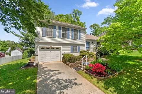 6687 Mid Summer Night Ct, Sykesville, MD 21784