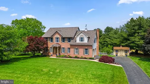 2255 Golfview Ln, Hampstead, MD 21074 photo 2