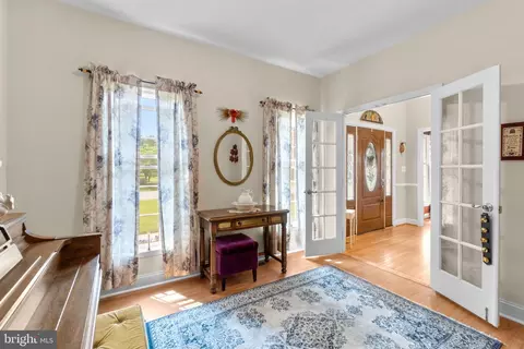 2255 Golfview Ln, Hampstead, MD 21074 photo 6