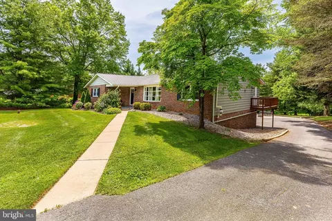 413 Hook Rd, Westminster, MD 21157 photo 7