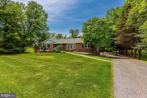 413 Hook Rd, Westminster, MD 21157 photo 1