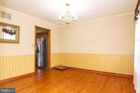704 Sullivan Rd, Westminster, MD 21157 photo 8
