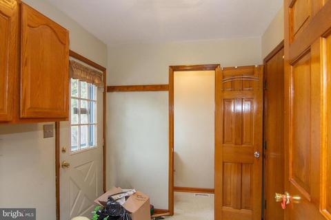 704 Sullivan Rd, Westminster, MD 21157 photo 18