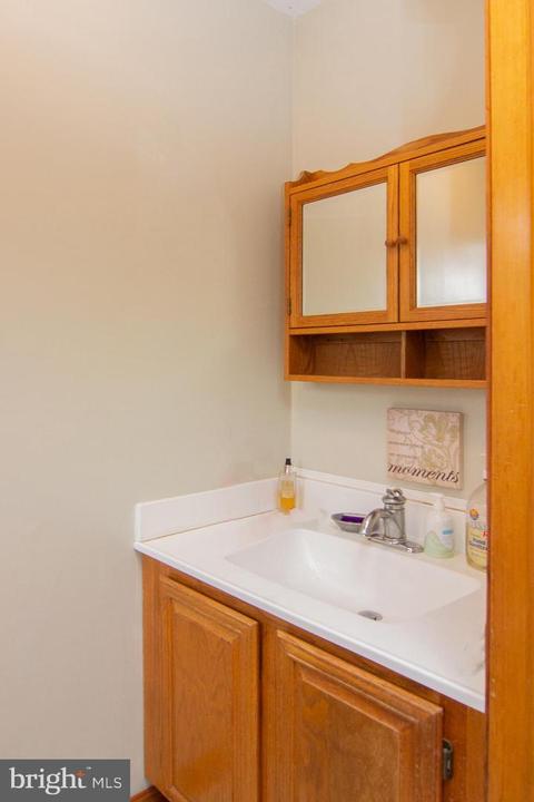 704 Sullivan Rd, Westminster, MD 21157 photo 19