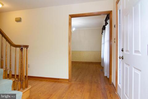 704 Sullivan Rd, Westminster, MD 21157 photo 6