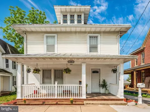 59 W Baltimore St, Taneytown, MD 21787