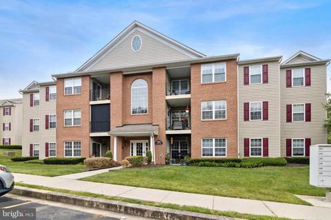 3830 Normandy Dr #2B, Hampstead, MD 21074 photo 2